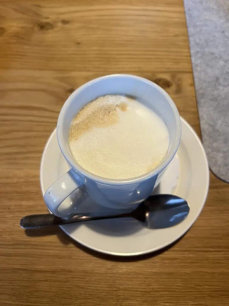 abdulaziz alnowaihi_Autohof Aichstetten_Aichstetten_review