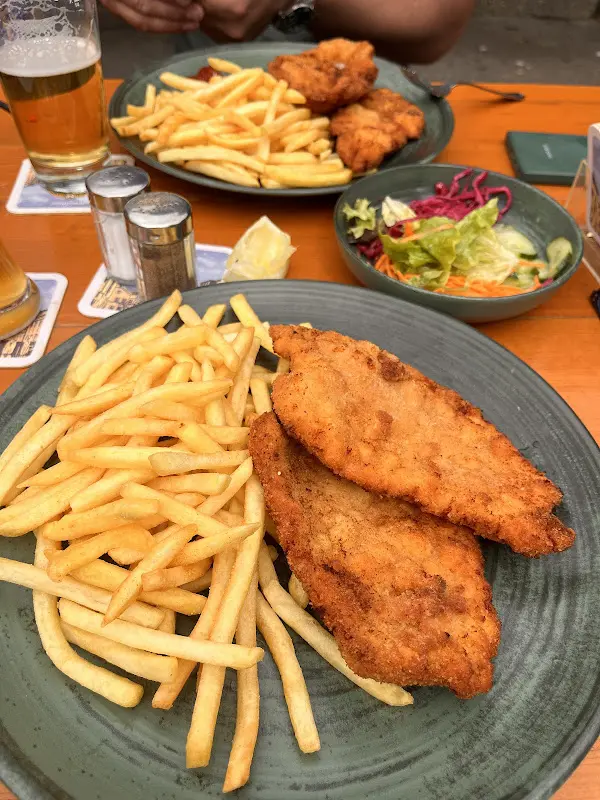 Tobias Rasmussen_Burgstüberl - auf der Halbinsel Burg_Staffelsee_recensione