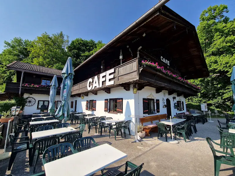 Cafe Waltenbergstüberl_Seeon-Seebruck_slider_image_3
