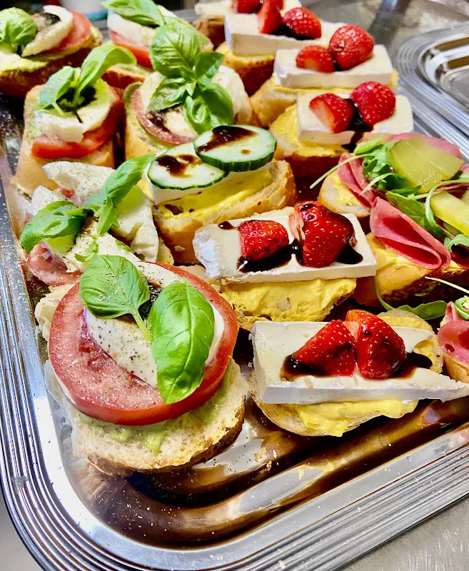 Le Petit Café_Seeon-Seebruck_slider_image_2