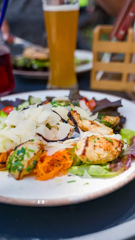 Le Petit Café_Seeon-Seebruck_slider_image_3