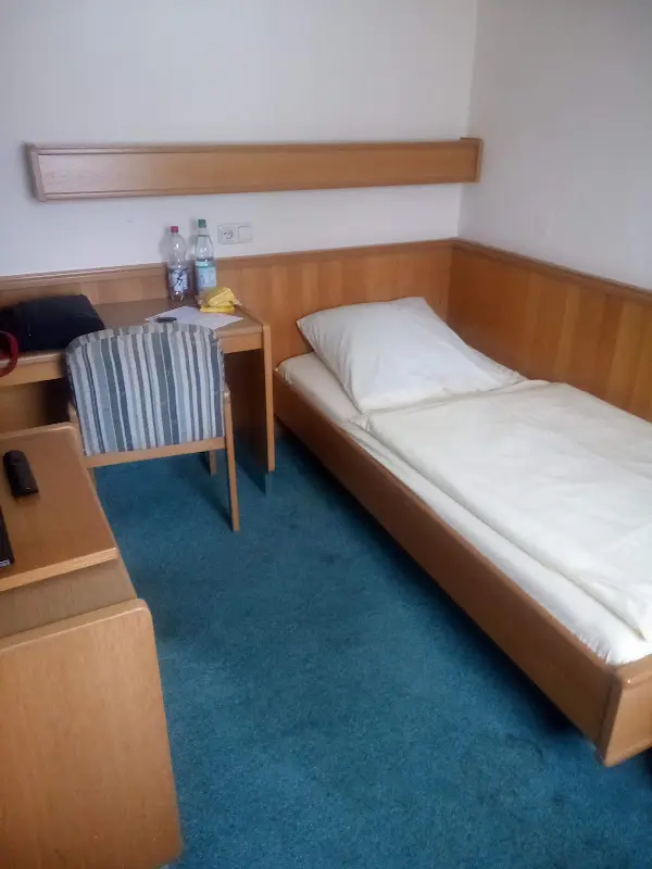 Silvana Stoesser_Gasthof Napoleon_Selbitz_review