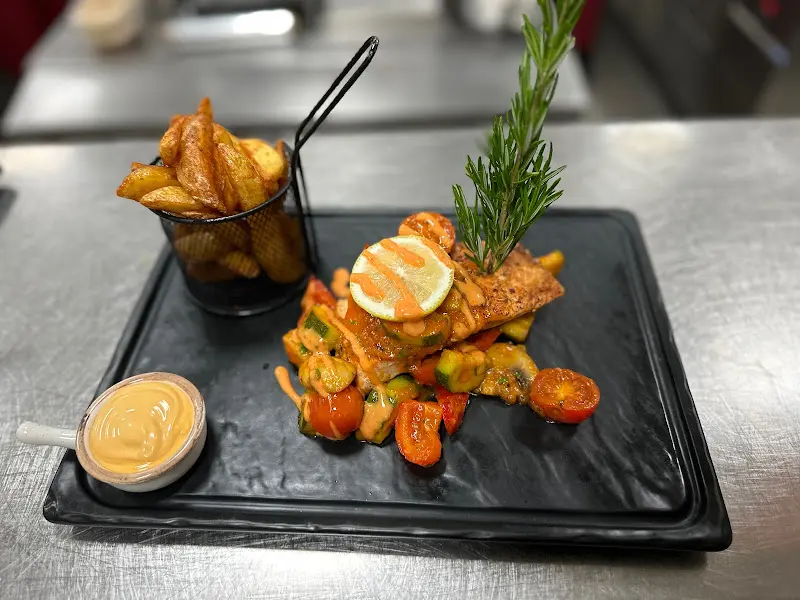 Restaurant Steak - Burger Neuer Bahnhof_Sinsheim_slider_image_3