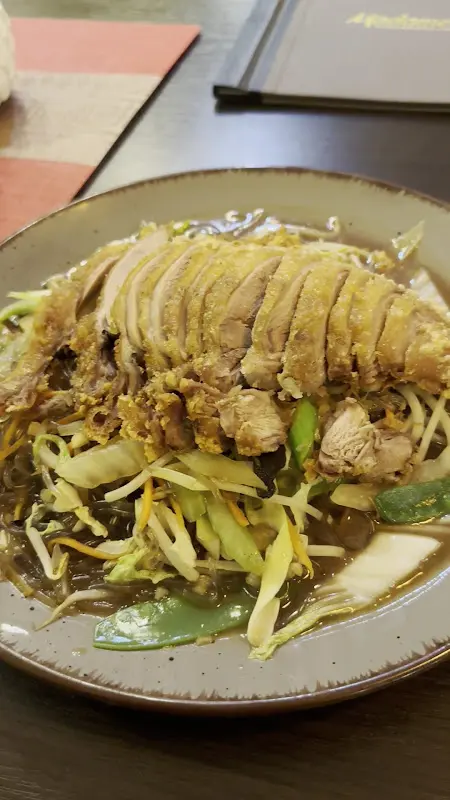 Madame Nga_Selb_slider_image_2