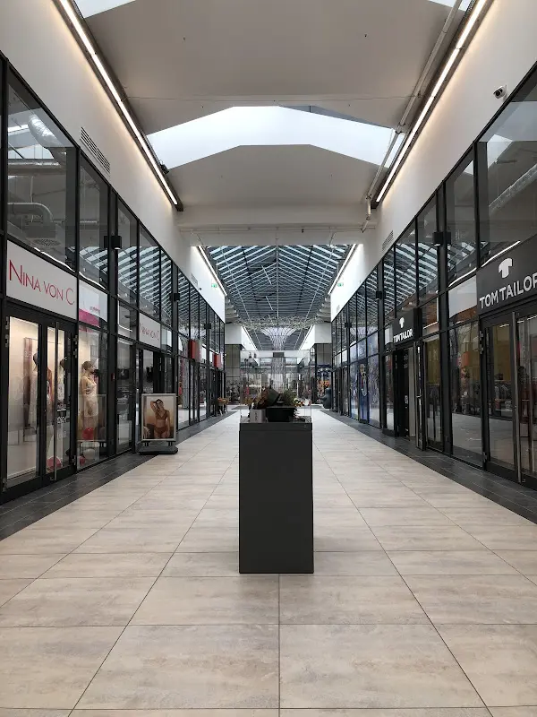 Davi Gonzaga_Outlet Center Selb_Selb_review