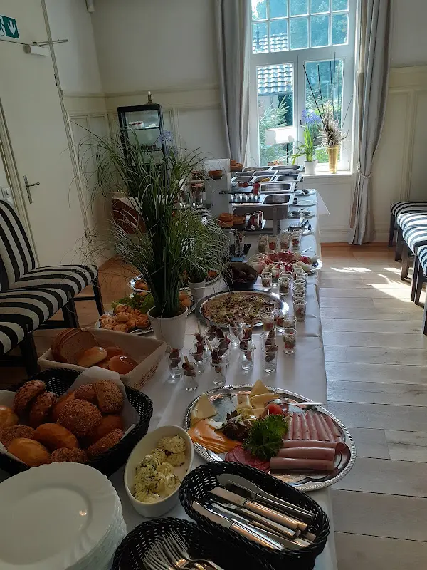 Phil_Traubenwirt in der Villa Waldesruh_Siegburg_review