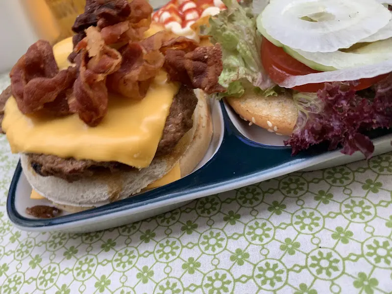 Jägerwirt - First Bavarian Diner & Bar_Siegenburg_slider_image_3