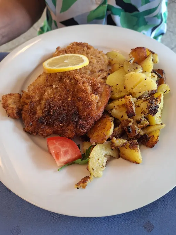 Gasthaus zur Adelburg ristorante a Velburg