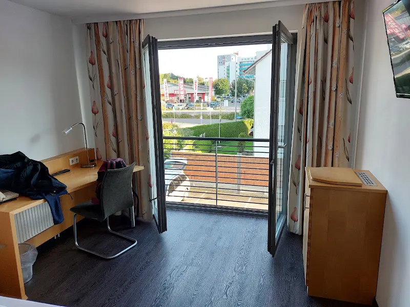 Per Elis Jansson_Hotel Feyrer Senden_Senden_review