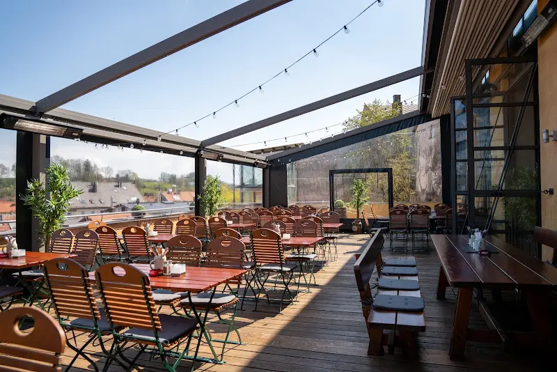 Brauerei-Ausschank Schnitzlbaumer ristorante a Traunstein