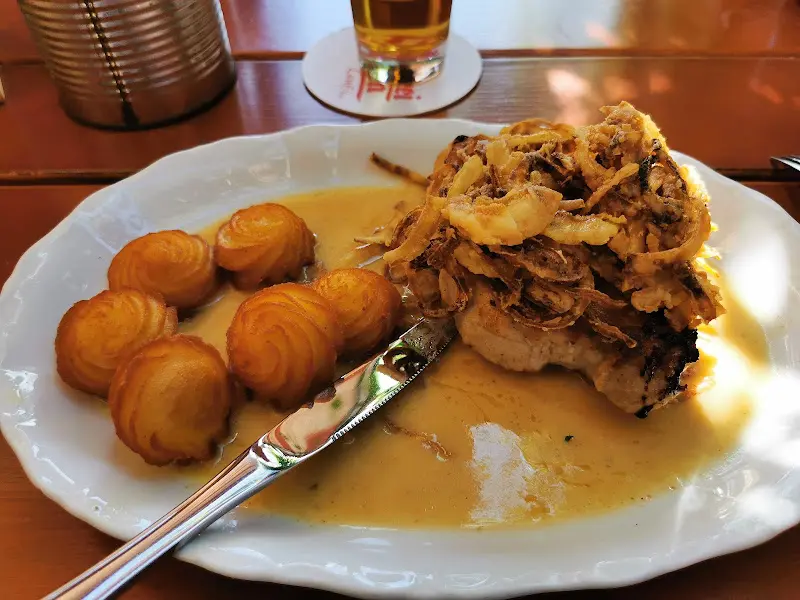 Robert und Karin Scharrer Gasthaus-Metzgerei GbR_Simmelsdorf_slider_image_2