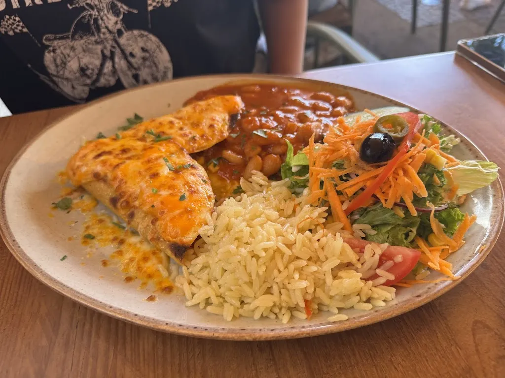 Demetre Dzmanashvili_El Gallo Freiburg_Breisgau_review