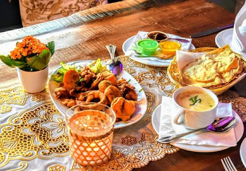 Taj Mahal Traditional Indian Restaurant_Inn_slider_image_2