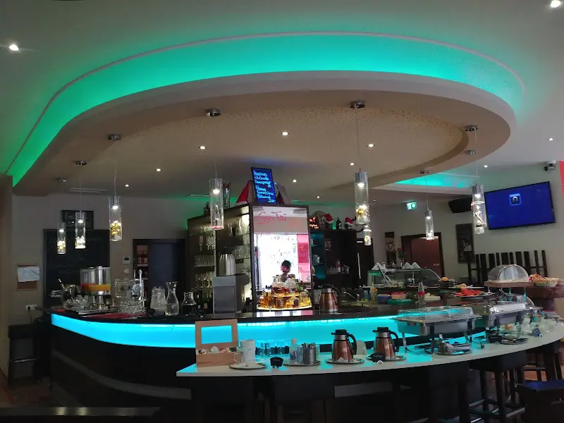 CoCo Coffee & Cocktails restaurant in Inn