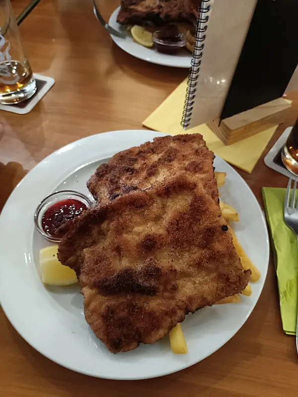 Cafe Dali's Island_Inn_slider_image_2