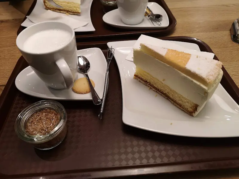 Fischhold Cafe Bakeries_Inn_slider_image_3