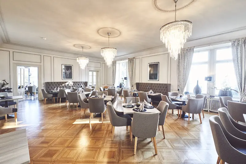 Villa Alwind am See restaurant in Lindau