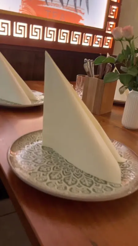 Khazana Street Restaurant_Lindau_slider_image_2