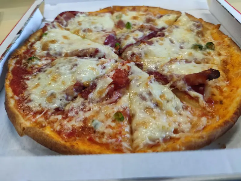 Sascha Niedermeier_Pizzaservice Rana_Inn_review