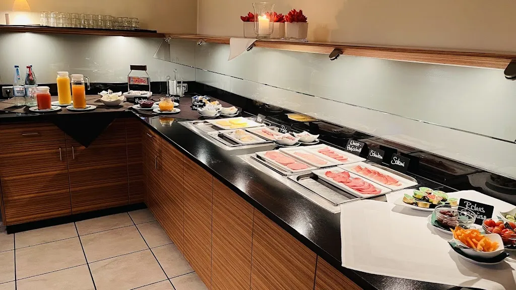 Pranay Dewan_Hotel Hiller – Hotel & Restaurant, 3 Sterne Superior_Abstatt_recensione