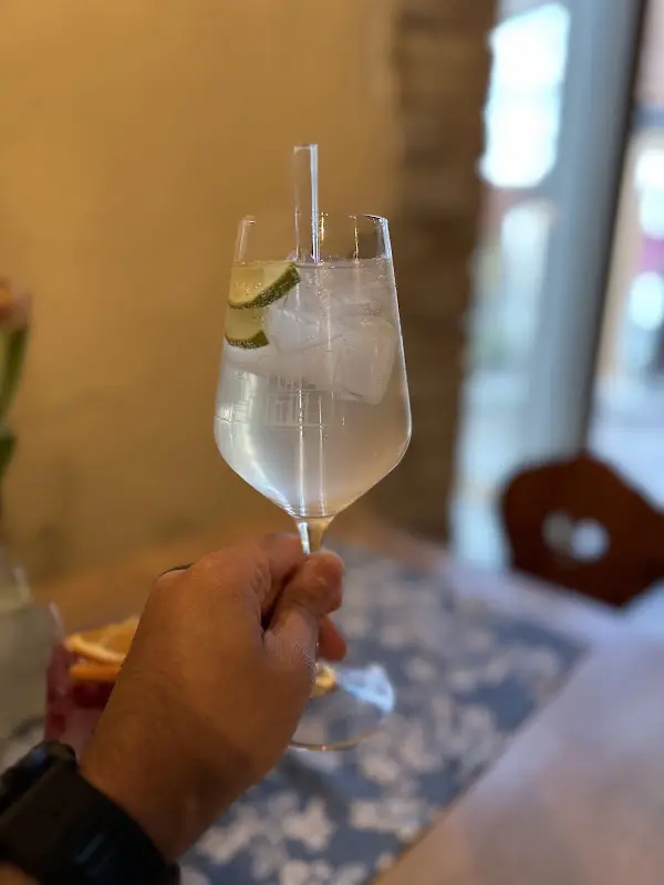 Mobin Youshin_Die Tüncherei -Wein & Café Bar-_Sommerach_review