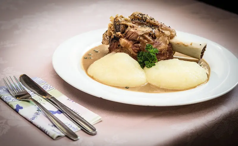 Zum Goldenen Löwen_Sonnefeld_slider_image_3