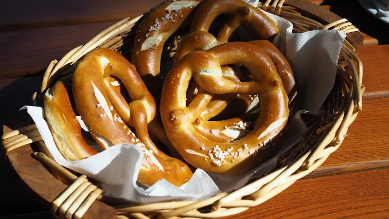 Dercks'n Berch Biergarten & Alm_Sonnefeld_slider_image_3