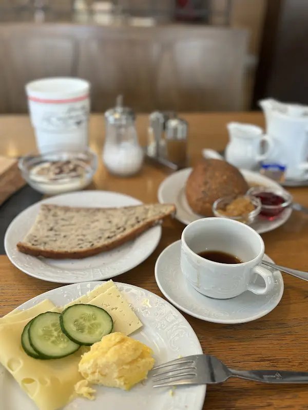 Olga Tratsevskaya_Gasthof Hotel Weinbau 