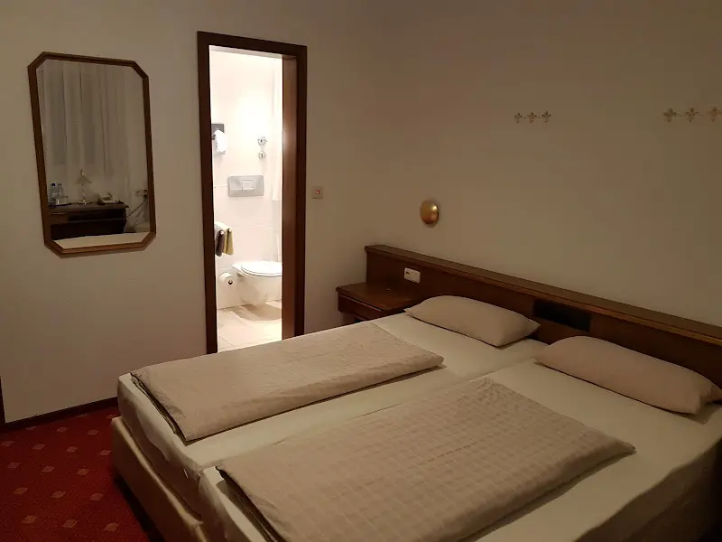 Oliver Neutert_Hotel-garni 