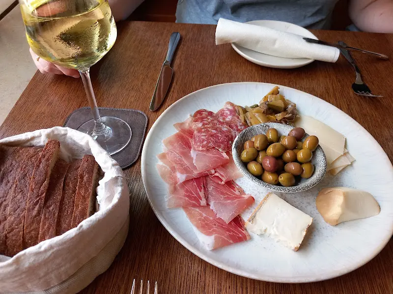 Weinhaus Dehner by Allegretta_Ochsenfurt_slider_image_3