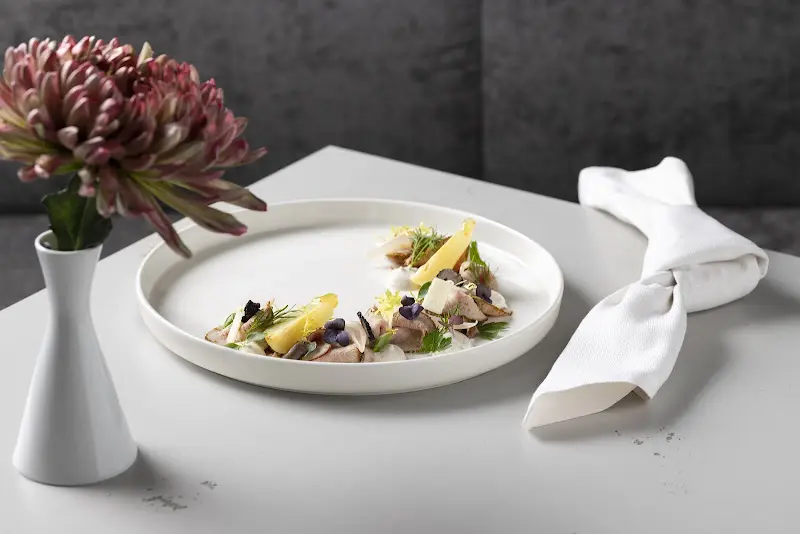 Mountain Hub Social Dining_München_slider_image_3