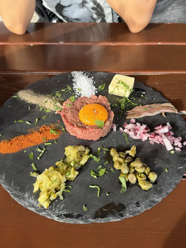 Yusuf Hadi_Restaurant-Bar-Bootsanleger Sonnendeck_Berlin_review