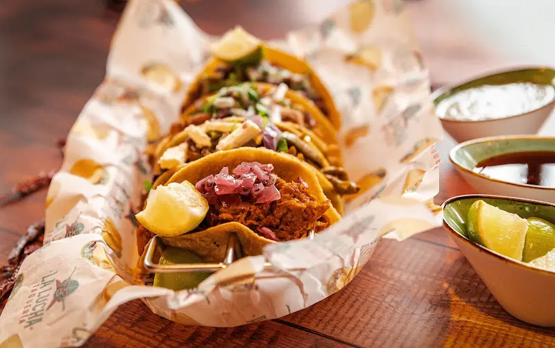 La Lucha Taqueria Cantina Spardorf_Spardorf_slider_image_3