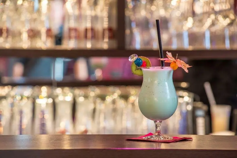 B.A.R. Bar & Restaurant_Brenz_slider_image_2