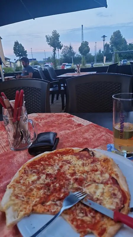 George G_Pizzeria Bella Napoli_Sontheim_reseña