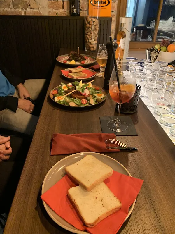 Joachim Sulzer_Sudhaus, Hotelbar, Lounge, Bistro_Sonthofen_review