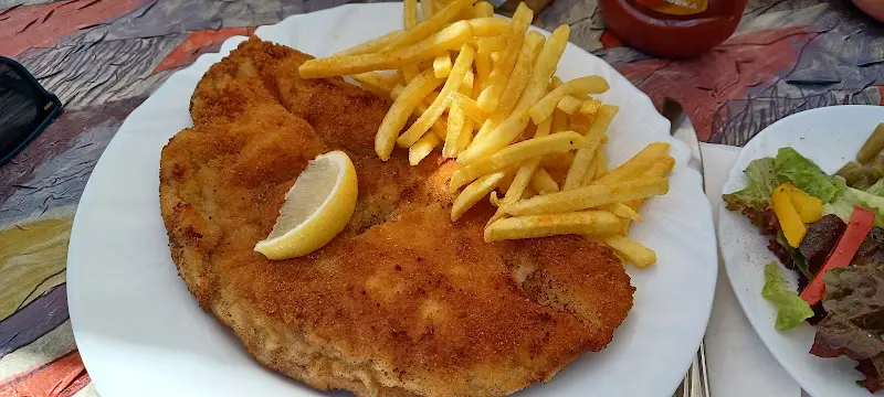 Evelyn S._Fritz Aichele Farm_Stadtbergen_recensione