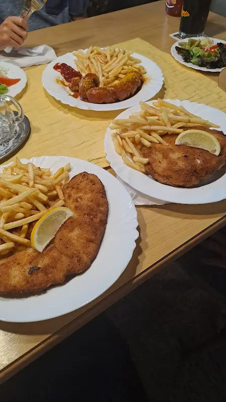 Sjoerd Stuiver_Fritz Aichele Farm_Stadtbergen_recensione