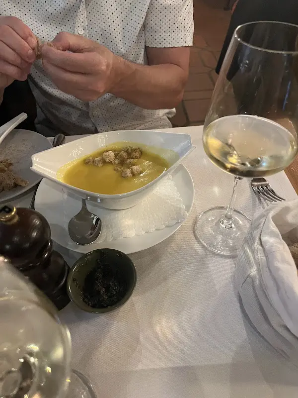 Kate Stetler_Mère Catherine_Zürich_review