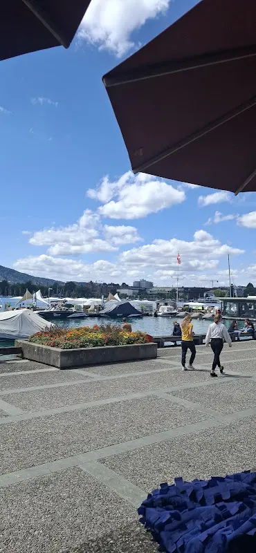 Tracey-Lee Sinclair-Johnstone_Pumpstation_Zürich_review