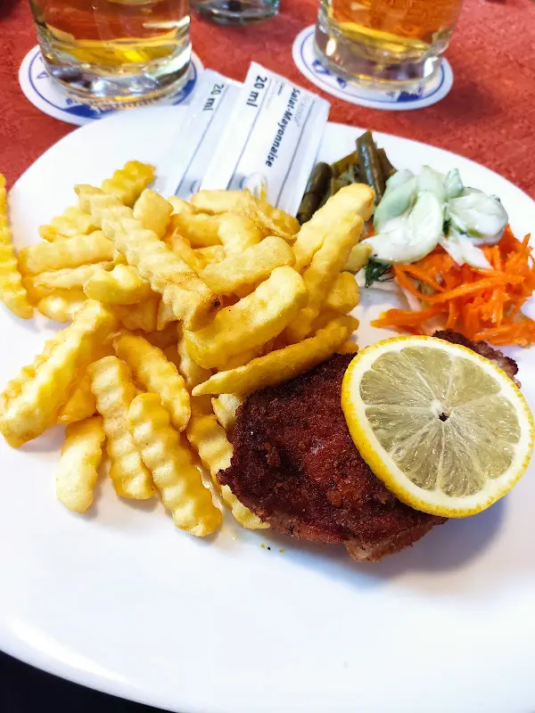 P F_At the Golden Anchor_Steinach_review