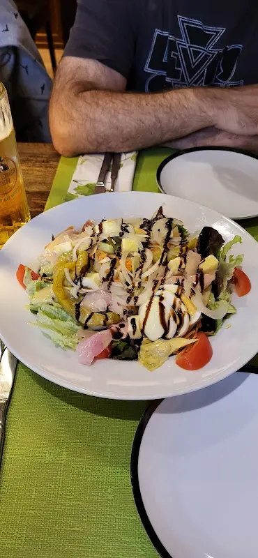 Andrea Glaser_Restaurant Sale e Pepe by Tony_Steinach_review