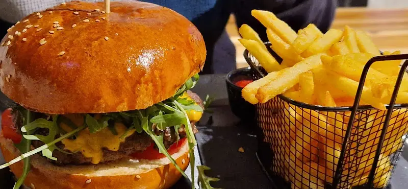 Barry Reid_61 Bistro Bar Steinbach_(Taunus)_review