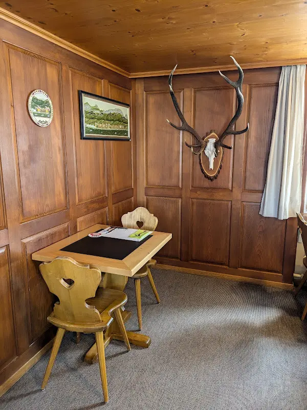 Hirschen Stein_Stein_slider_image_3