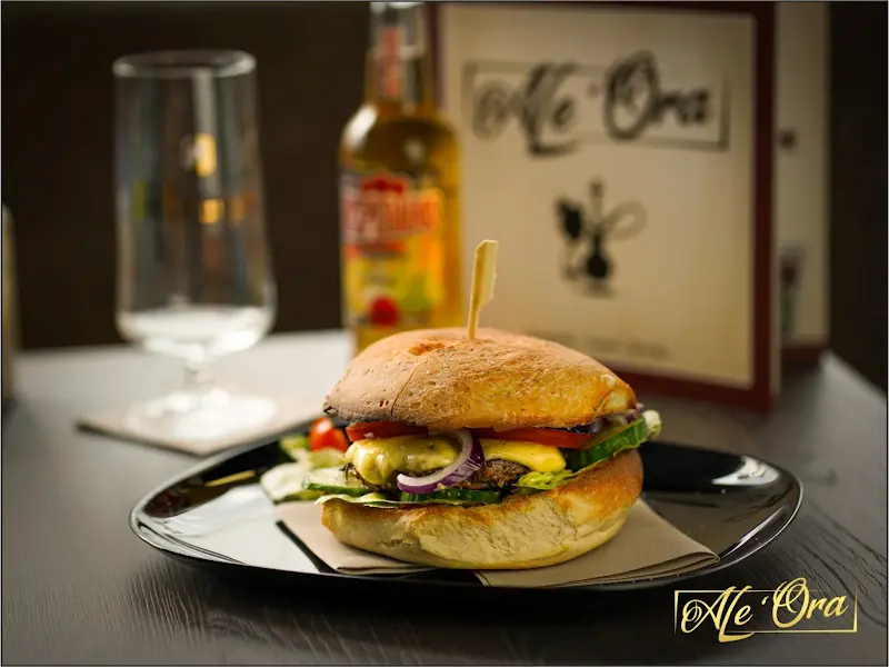 Ale 'Ora Lounge_Stein_slider_image_2