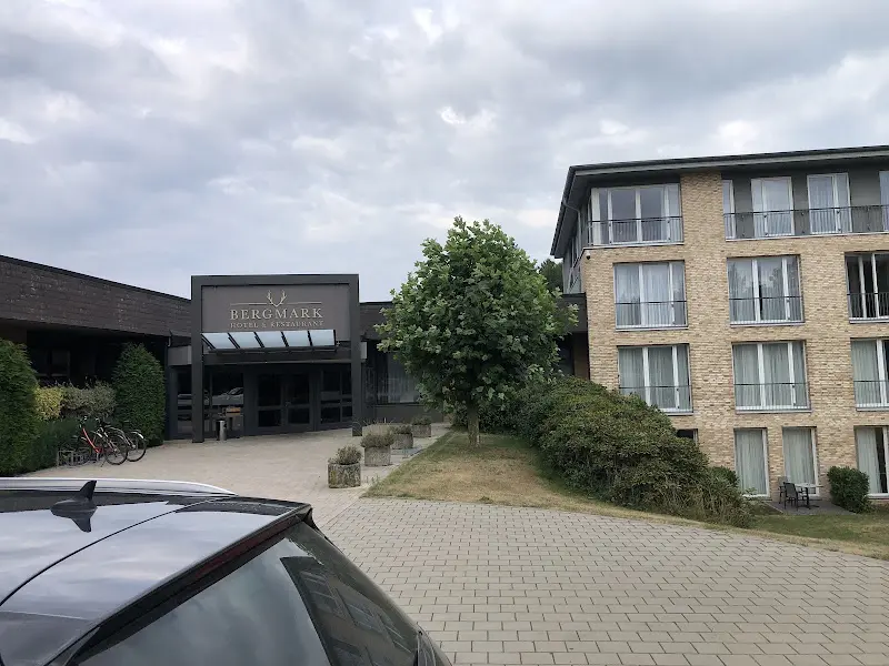 Tomasz Pilch_Bergmark Hotel Restaurant_(Oldenburg)_review