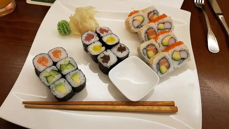 Lotus Restaurant | Vietnamese Cuisine + Sushi Bar_Starnberg_slider_image_2