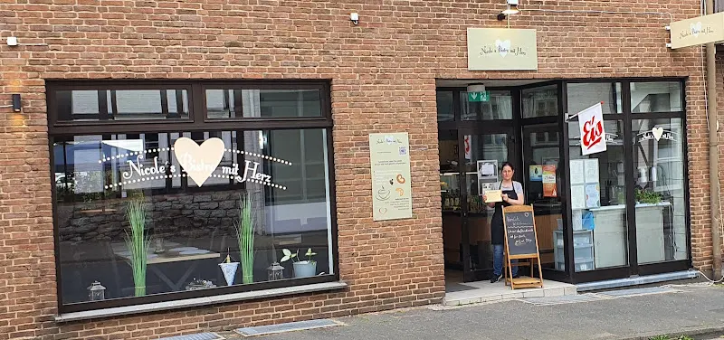 Nicole´s Bistro mit Herz ristorante a Steinheim