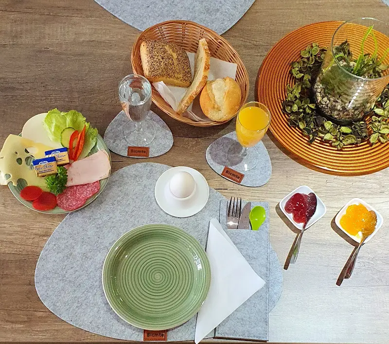 Nicole´s Bistro mit Herz_Steinheim_slider_image_3