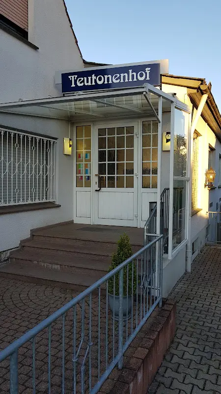 Teutonenhof Vinsebeck restaurant in Steinheim